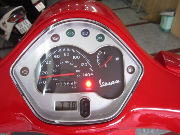 Bán xe Piagio Vespa 150 đời 2016-644