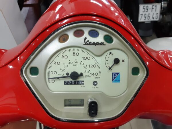 Bán xe Piagio Vespa 150 nhập đời 2011 - BS 39539-6166